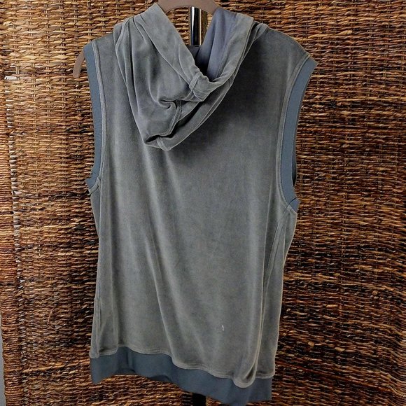 ES Collection Sleeveless Hoodie Medium - Picture 3 of 3